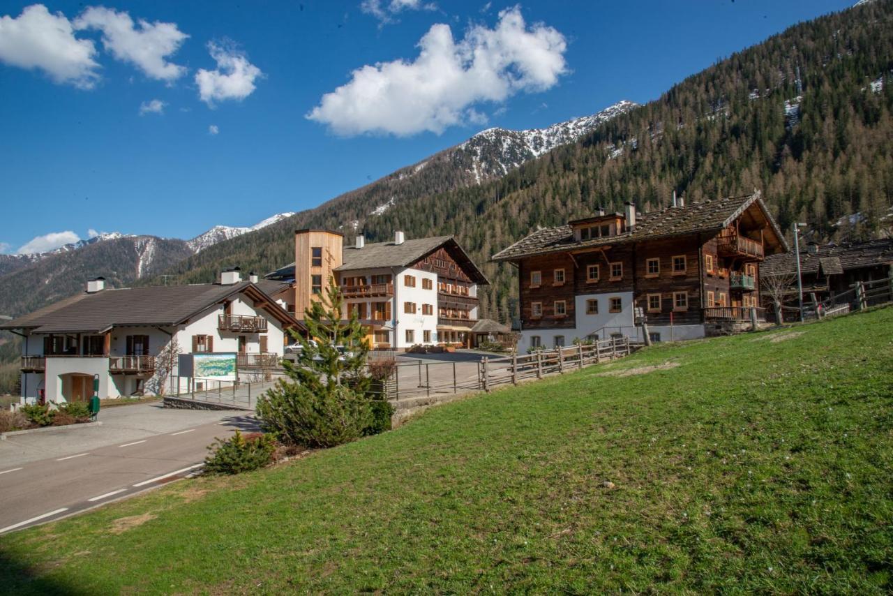 Hotel Ultnerhof Santa Gertrude Eksteriør billede
