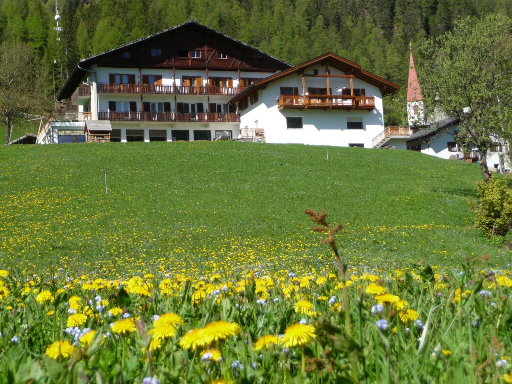 Hotel Ultnerhof Santa Gertrude Eksteriør billede