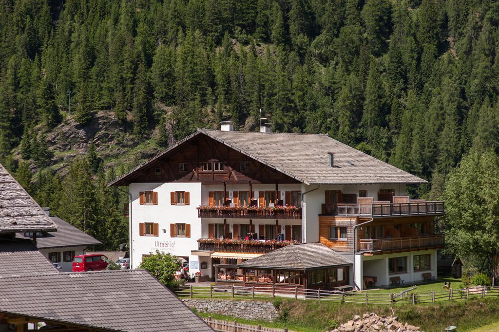Hotel Ultnerhof Santa Gertrude Eksteriør billede
